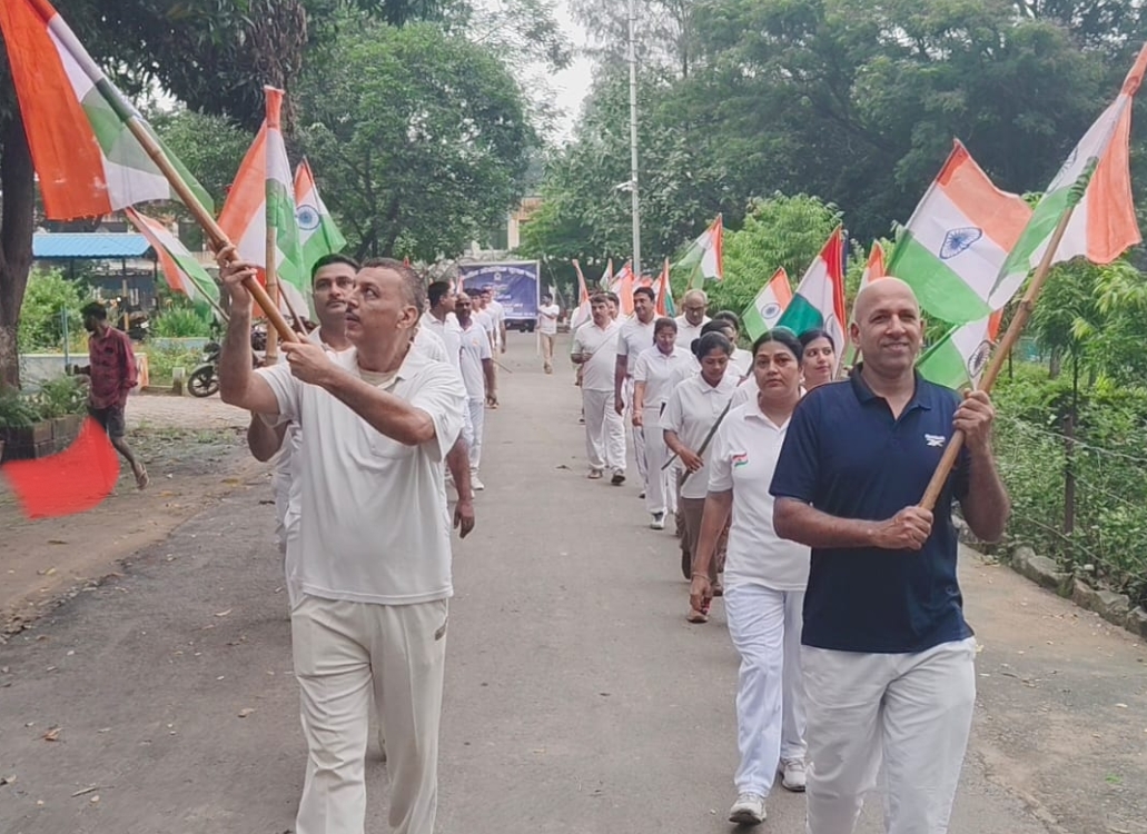 देशप्रेम के रंग में रंगा गेवरा-दीपका, CISF ने निकाली भव्य तिरंगा रैली